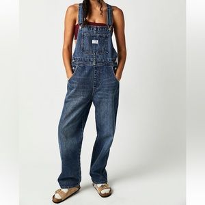 FREE PEOPLE LEVI’S VINTAGE OVERALLS Womens Sz Small